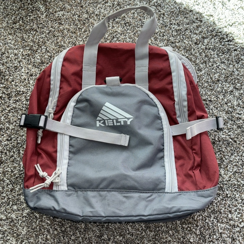 Kelty Pocket Picnic  bag built in table